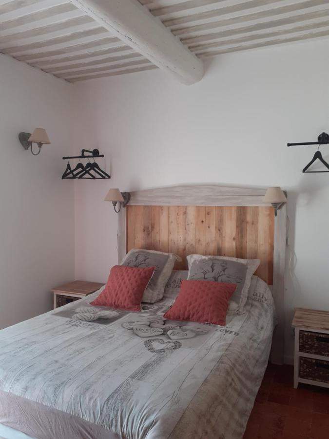 Thym & Romarin Apartment Обиньон Екстериор снимка